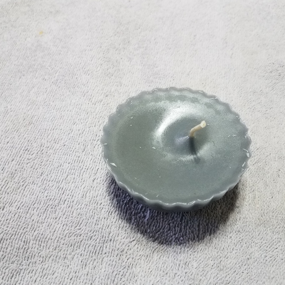 Candles - Picture 3 of 4